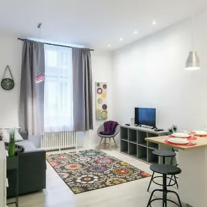 Ella Apartment
